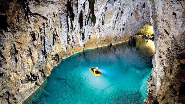 Природні таємниці та феномени:  загадкові печери України