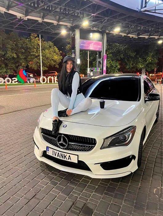 А вона просто хотіла побачити Париж…