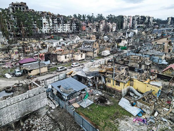 І був той ранок, коли здригнулася від болю Україна.  І був той ранок, що назавжди нас усіх змінив