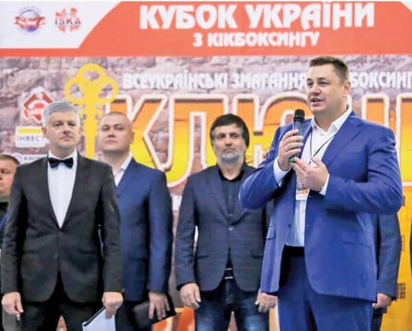 Олег Мандзюк: Сьогодні у наших кікбоксерів кров жовто-синя, а в руках  далеко не боксерські рукавички