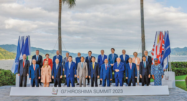 Вектор — Україноцентризм. Політичний дайджест новин №3