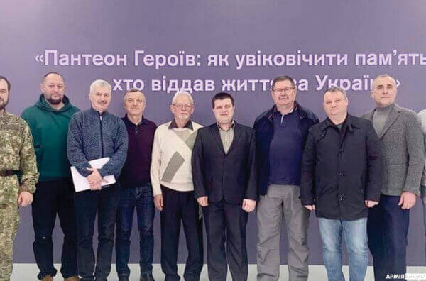 Народ, в якого немає Героїв, не буде мати захисників: чому важливо вивчати міжнародний досвід створення пантеонів