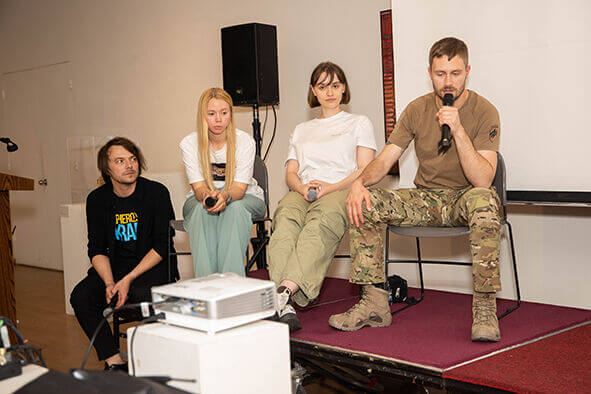 Через терни – до перемоги. Іншого не дано