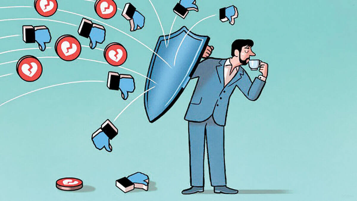 Не дай шуму людських голосів збити  тебе з дороги