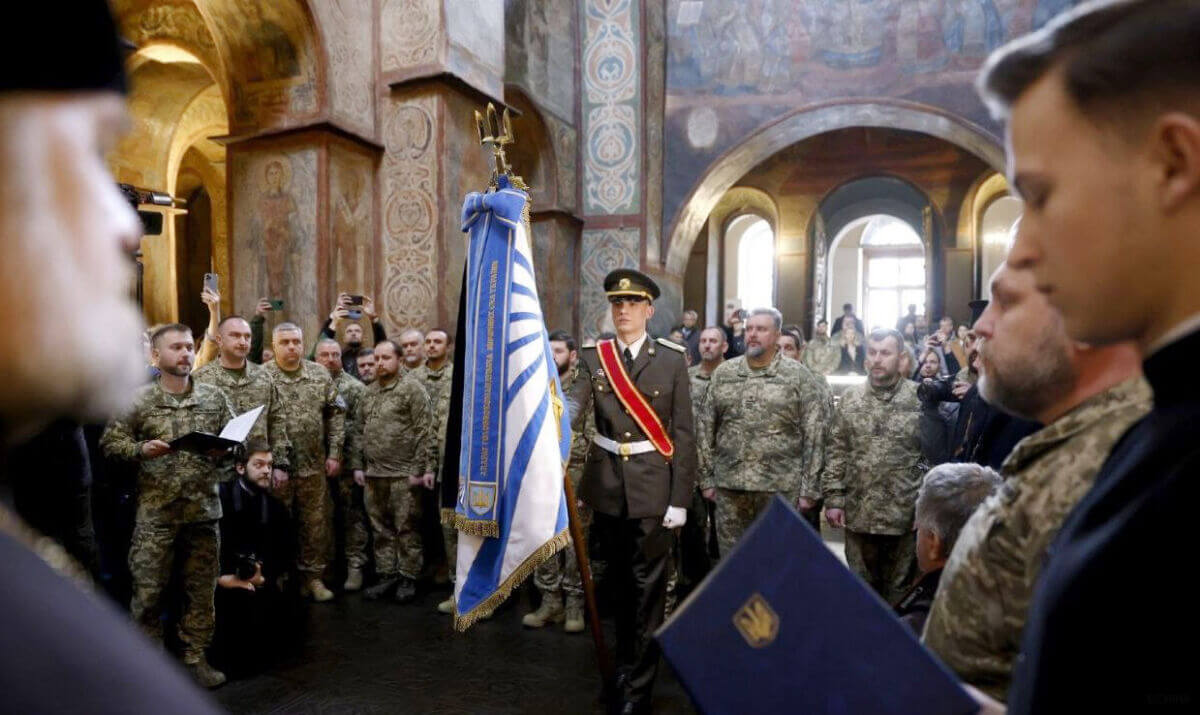 КАПЕЛАНИ–ДУШПАСТИРІ: Їхня роль у допомозі цивільним  та військовим в Україні