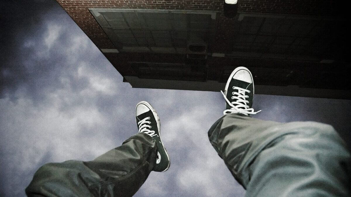 Підлітковий суїцид: як розпізнати  й попередити трагедію