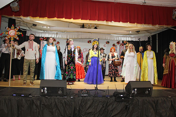 «Свашки»: працюємо, співаємо, піснею молимось за Україну…