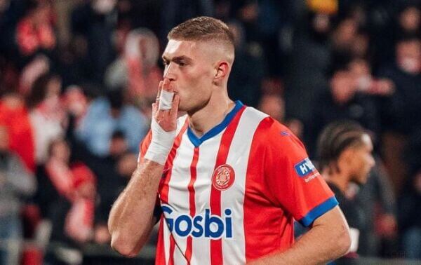 Огляд спортивних новин тижня: хет-трик Довбика, нові обмеження на Олімпіаді та пошкоджений  стадіон у Києві