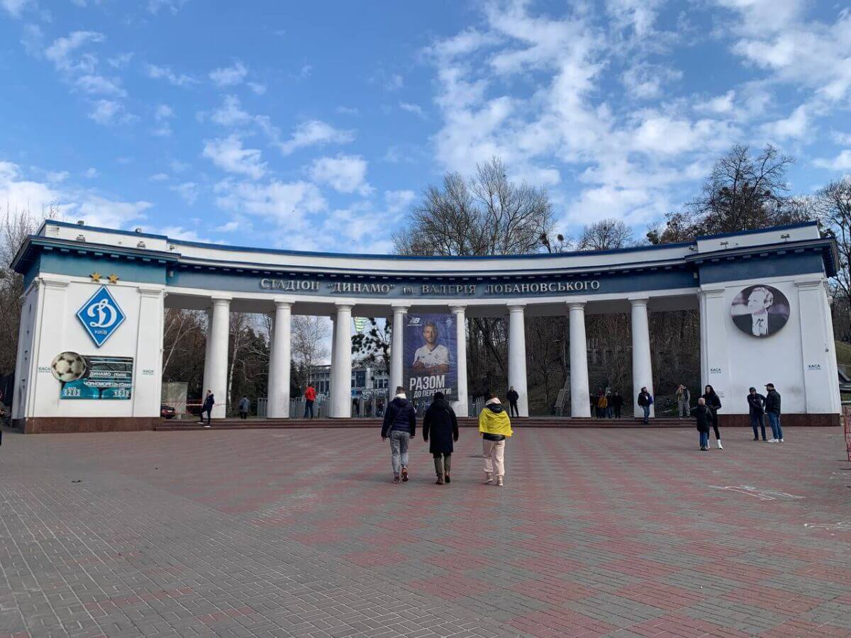 Футбол під НЕмирним небом:  Як Україна відроджує та втримує на плаву «Гру мільйонів»  (Частина 2)