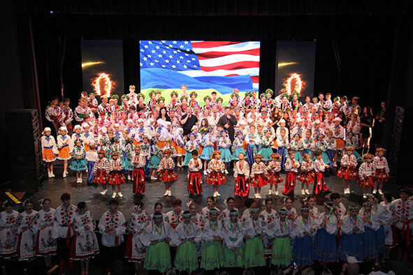 Без коріння саду не цвісти…