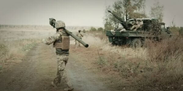 Тотальна недовіра...