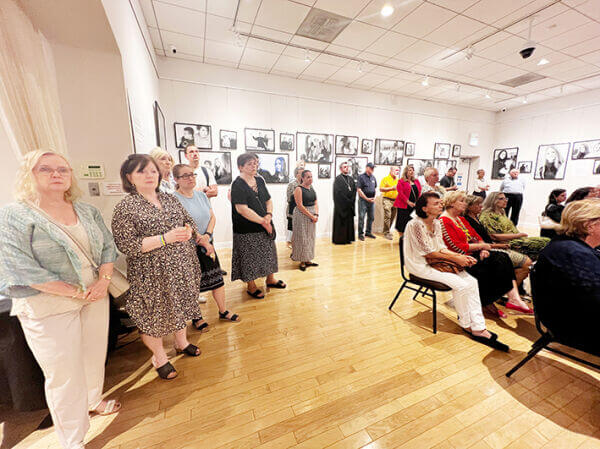 В Українському Національному  Музеї відкрилася виставка  «НЕ ВСІ: Портрети біженців війни»
