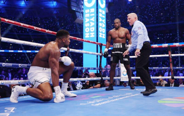 Огляд спортивних новин тижня: бокс, зрадники, невдачі у футболі та перемоги у футзалі