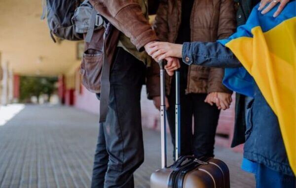 Повернути українців в Україну:  вихід очевидний