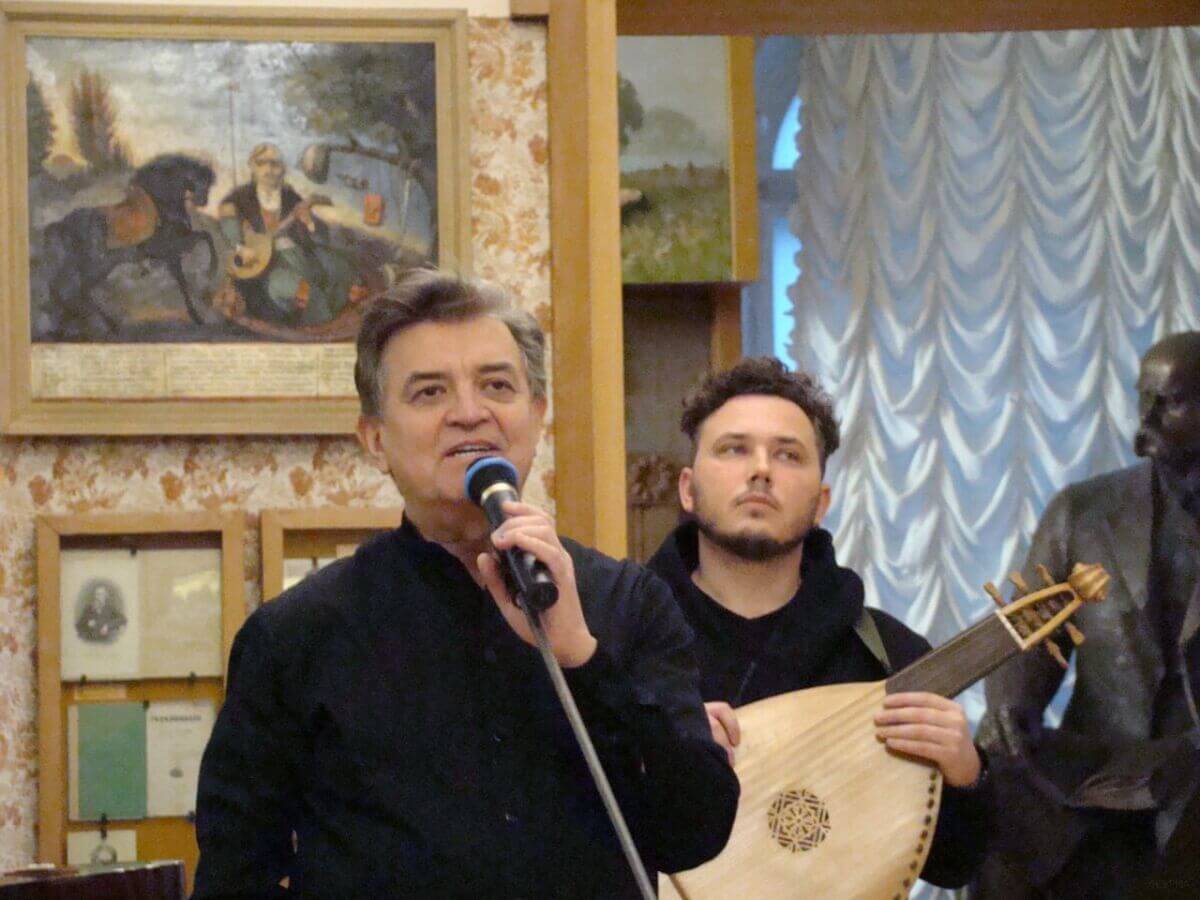 Кирило Стеценко: «Моє життя – бути попереду у вакуумі»