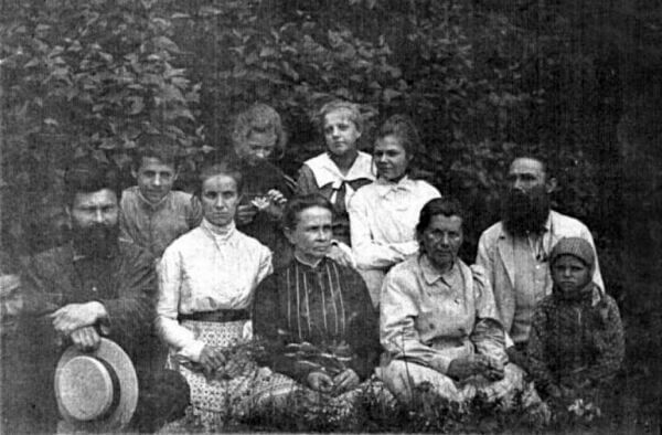 Зимова тематика в українській літературі: свята і будні