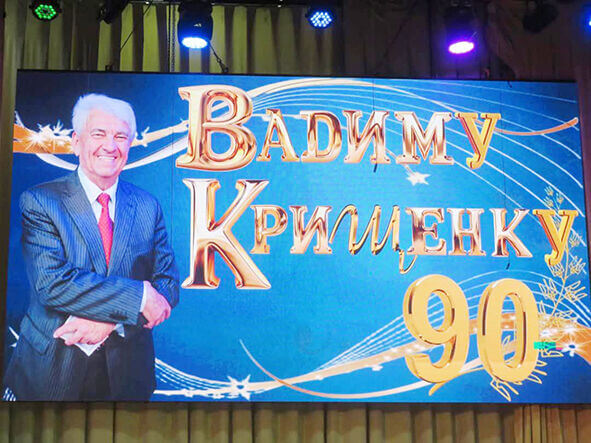 Вадим Крищенко: «Не треба сто пісень,  які звучать один раз. Треба одна пісня, яка звучить сто разів»