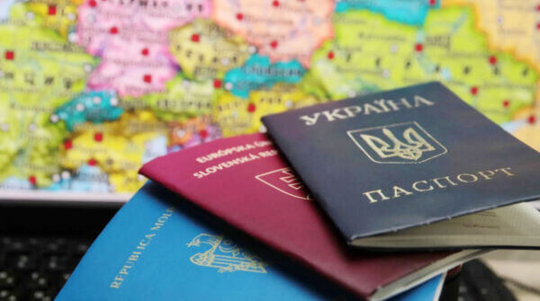 Не треба забувати, що «громадянство» є поняттям політичним