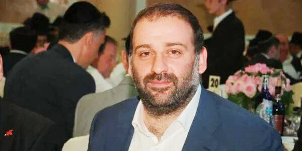 Фламіндічі відлетіли. Зе End наближається