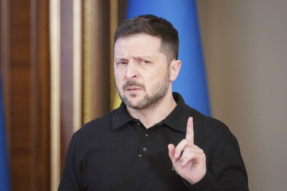 Свій режим проти своїх законів