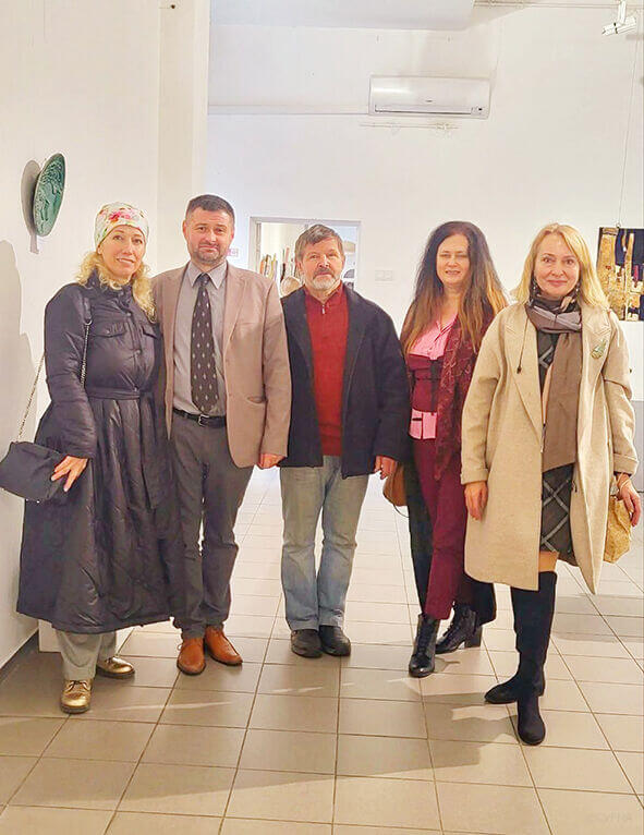 «Сучасне мистецтво вогню»: десять років світла, що долає темряву