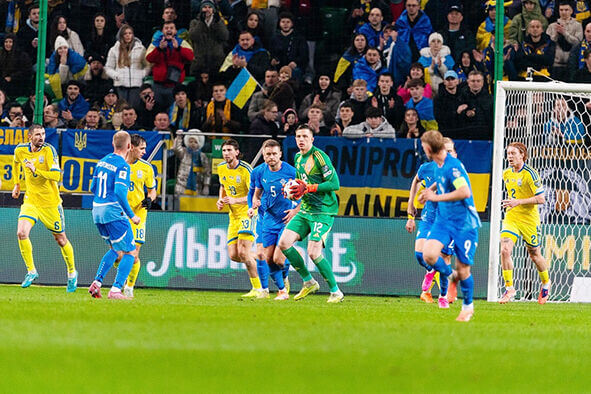 Огляд спортивних новин тижня: тернистий шлях України на мундіаль та боксерська втрата Усика