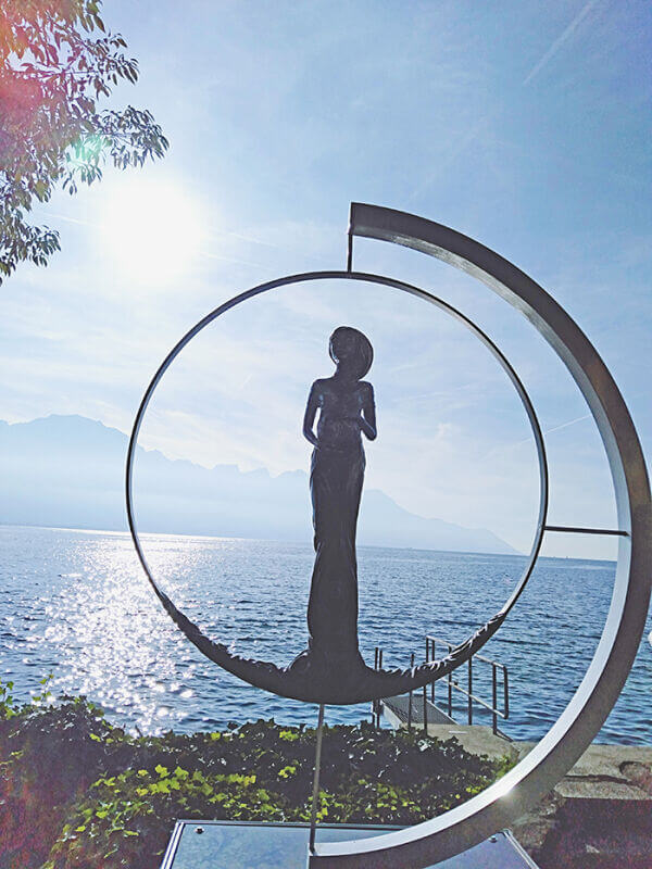 Швейцарські скульптури: від символів до срібного дерева Бієнале