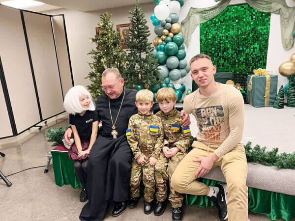 На Парафіяльній Просфорі – мюзикл «Зірки Палатайну»