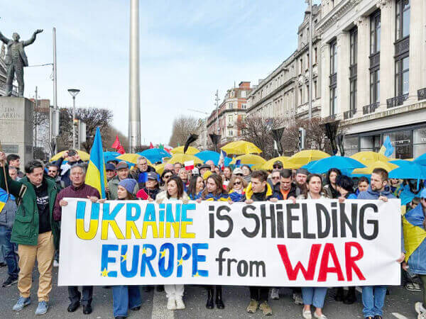 Світло солідарності: як світ підтримав Україну у четверту річницю великої війни