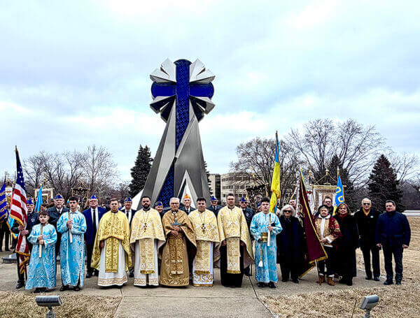 Сила та жертва... Два заходи зі вшанування пам’яті загиблих Героїв України