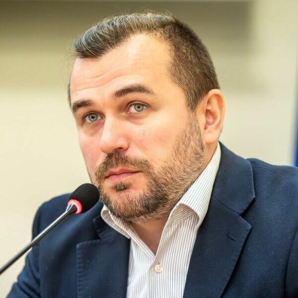 Системний терор під маскою війни: силовий апарат влаштував показове полювання на українську патріотичну інтелігенцію